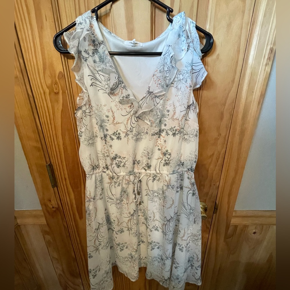Maurice’s, White Floral Dress, Size Large